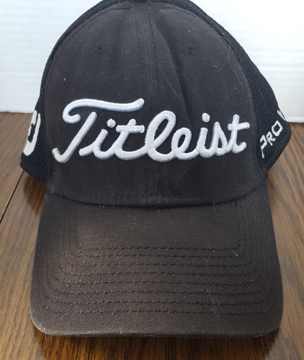 TITLEIST PRO V1 Footjoy BLACK GOLF NEW ERA FITTED HAT SIZE SMALL-MEDIUM
